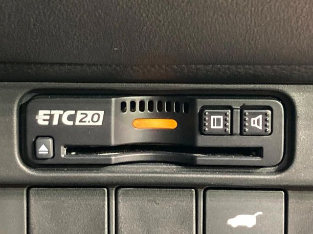 【ETC】高速道路の料金所をストレスなく通過!話題のスポットやサービスエリアに多い「スマートIC」利用時は必須のアイテムです。当店でセットアップを実施、ご納車当日からすぐにご利用いただけます!