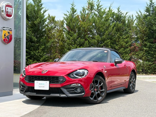 アバルト124スパイダー1.4