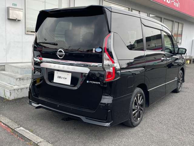 セレナ1.2 e-POWER ハイウェイスターV アーバンクロム