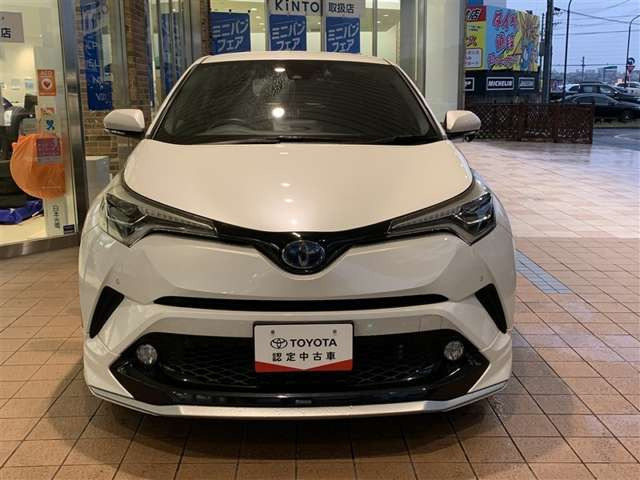 C-HRハイブリッド 1.8 G LED エディション