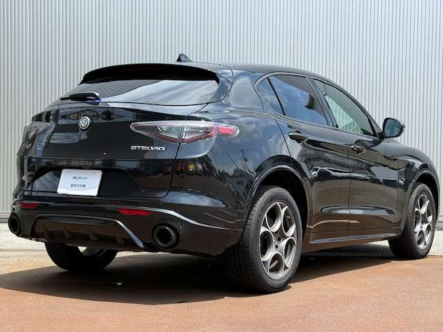 ステルヴィオ2.0 ターボ Q4 スプリント 4WD