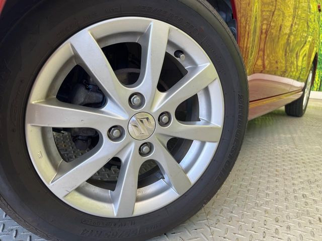 �y����14�C���`�A���~�z�C�[���z�O�ςɃ}�b�`���������A���~�z�C�[���𑕒����Ă���܂��B�e��ЊO�A���~�z�C�[����A�X�^�b�h���X�^�C�����戵�����Ă���܂��B���񂲑��k����������