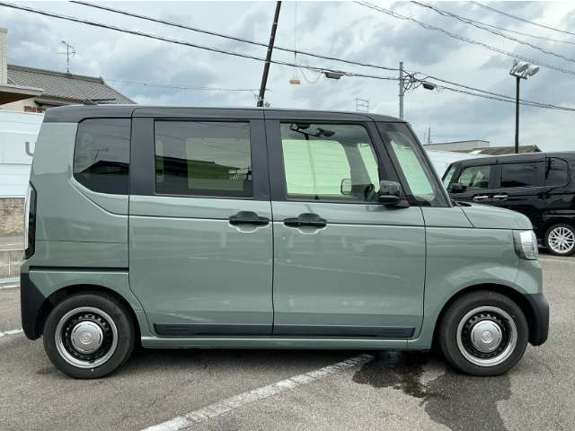 N-BOXジョイ ターボ 2トーン