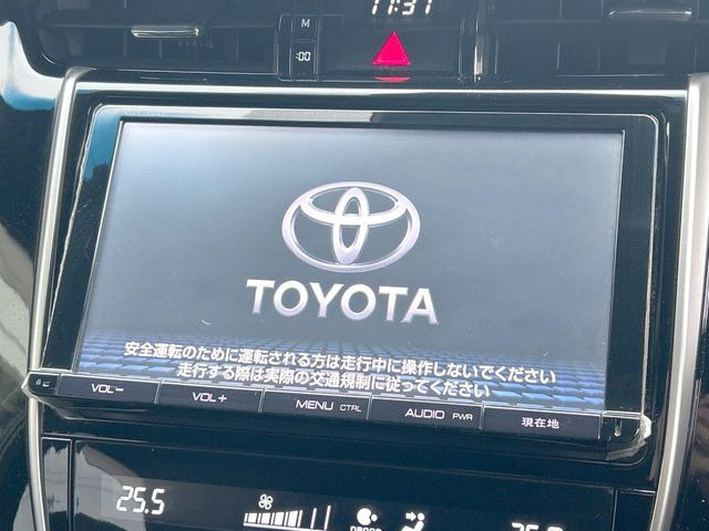 【純正9インチナビ】人気の大型9インチナビを装備。存在感のある大画面はインパクト大!ナビ利用時のマップ表示は見やすく、テレビやDVDは臨場感がアップ!いつものドライブがグッと楽しくなります♪