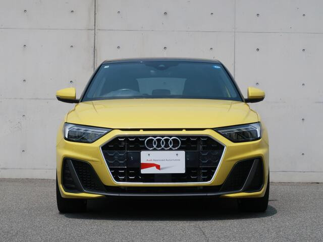 A1スポーツバック25 TFSI Sライン