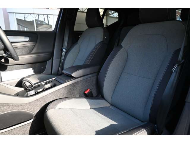 XC40プラス B3