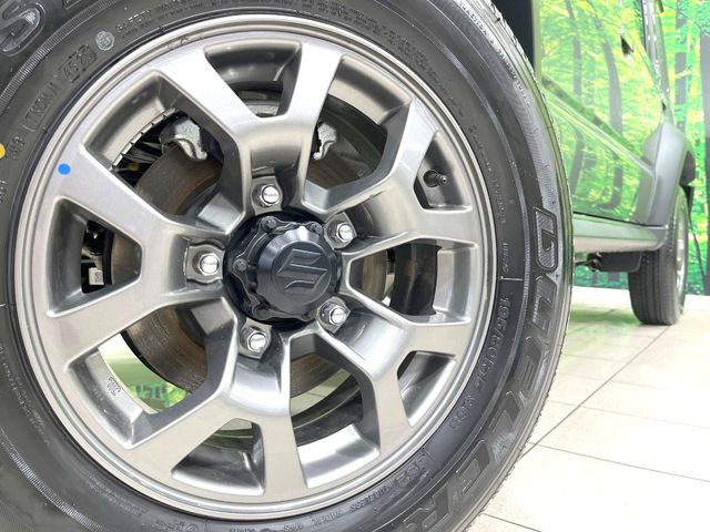 �y����15�C���`�A���~�z�C�[���z�O�ςɃ}�b�`���������A���~�z�C�[���𑕒����Ă���܂��B�e��ЊO�A���~�z�C�[����A�X�^�b�h���X�^�C�����戵�����Ă���܂��B���񂲑��k����������