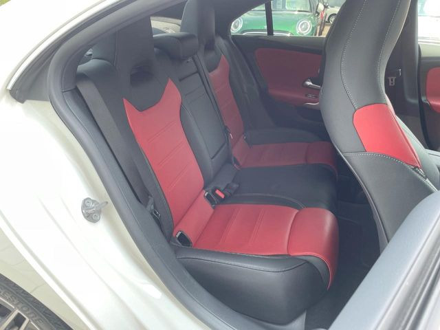 ���㕔���Ȃ��C�ɂȂ�悤�ȃL�Y�E�����ւ��蓙�A�傫�ȃ_���[�W�͂Ȃ��A�ǍD�ȏ�Ԃł��B