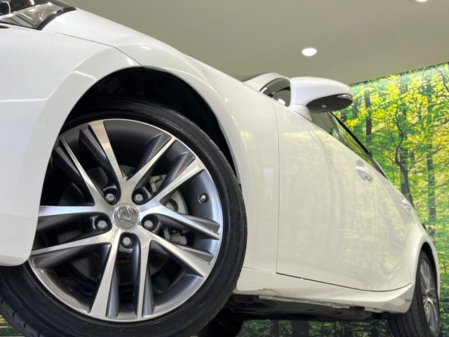 �y����17�C���`�A���~�z�C�[���z�O�ςɃ}�b�`���������A���~�z�C�[���𑕒����Ă���܂��B�e��ЊO�A���~�z�C�[����A�X�^�b�h���X�^�C�����戵�����Ă���܂��B���񂲑��k����������