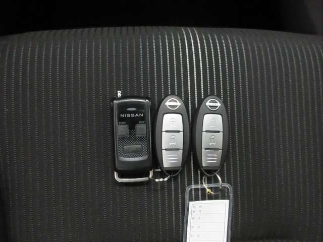 ノート1.2 X FOUR 4WD
