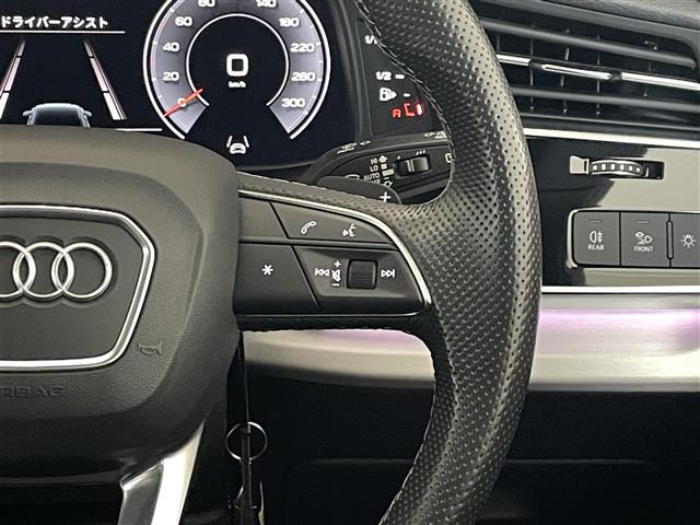 Q855 TFSI クワトロ Sライン 4WD