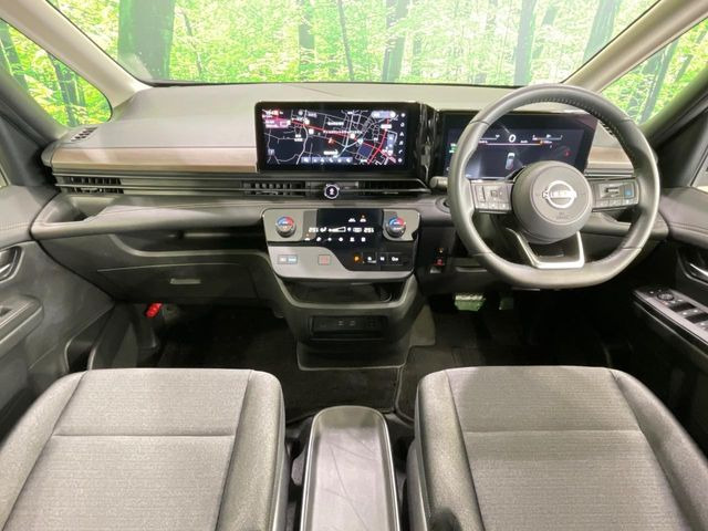 セレナ1.4 e-POWER ハイウェイスターV