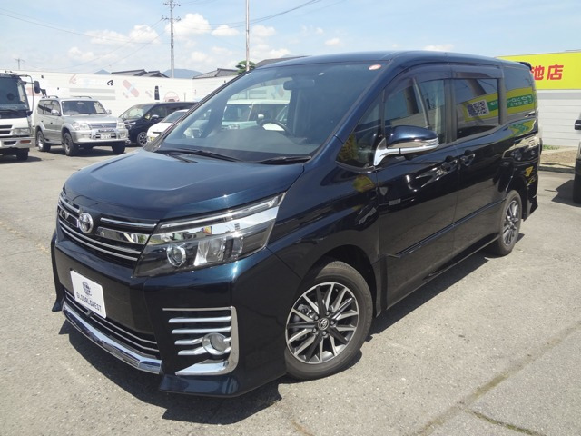 ヴォクシー2.0 ZS 4WD