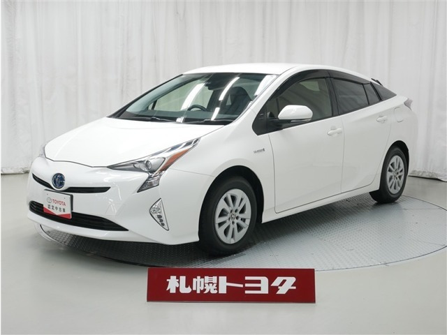 プリウス1.8 S E-Four 4WD