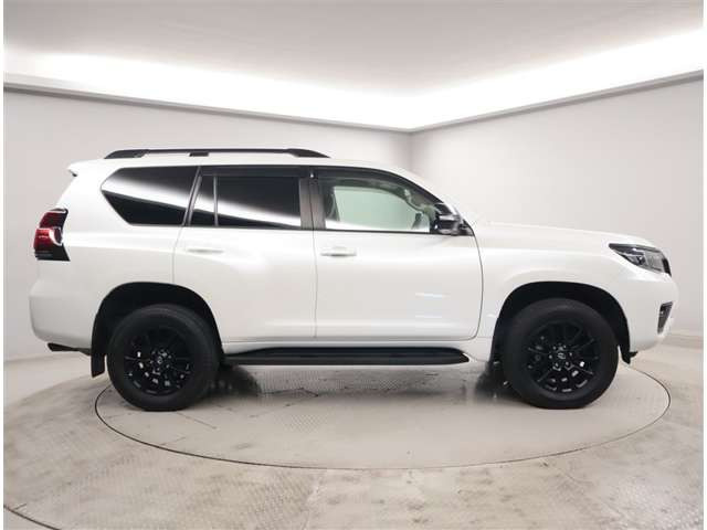 ランドクルーザープラド2.7 TX Lパッケージ マットブラック エディション 4WD