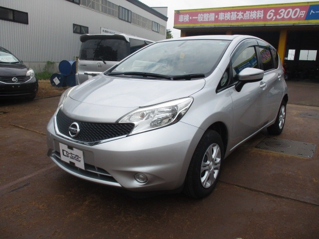 ノート1.2 X FOUR 4WD