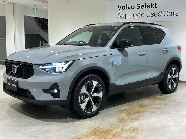 XC40ウルトラ B4 AWD 4WD