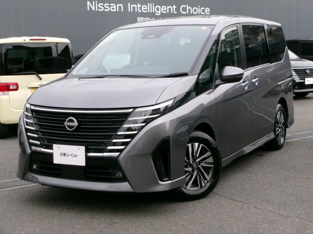 セレナ1.4 e-POWER ハイウェイスターV