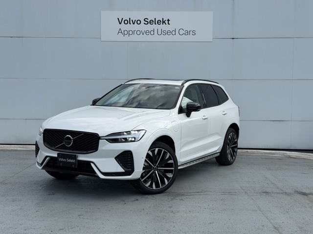 XC60ウルトラ T6 AWD プラグイン ハイブリッド 4WD
