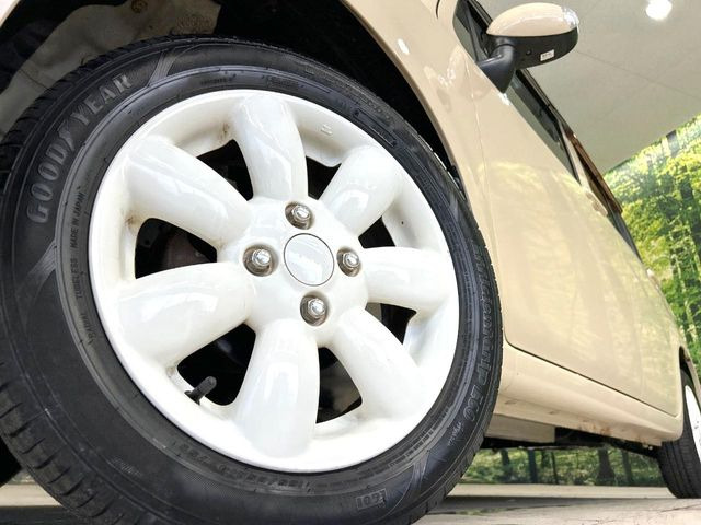�y����14�C���`�A���~�z�C�[���z�O�ςɃ}�b�`���������A���~�z�C�[���𑕒����Ă���܂��B�e��ЊO�A���~�z�C�[����A�X�^�b�h���X�^�C�����戵�����Ă���܂��B���񂲑��k����������