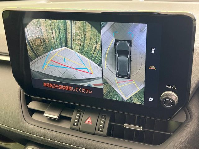 【パノラミックビューモニター】専用のカメラにより、上から見下ろしたような視点で360度クルマの周囲を確認することができます☆死角部分も確認しやすく、狭い場所での切り返しや駐車もスムーズに行えます。
