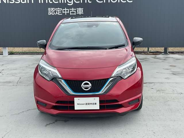 ノート1.2 e-POWER X ブラックアロー