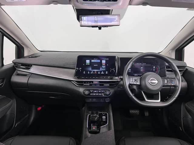 ノートオーラ1.2 G 90周年記念車