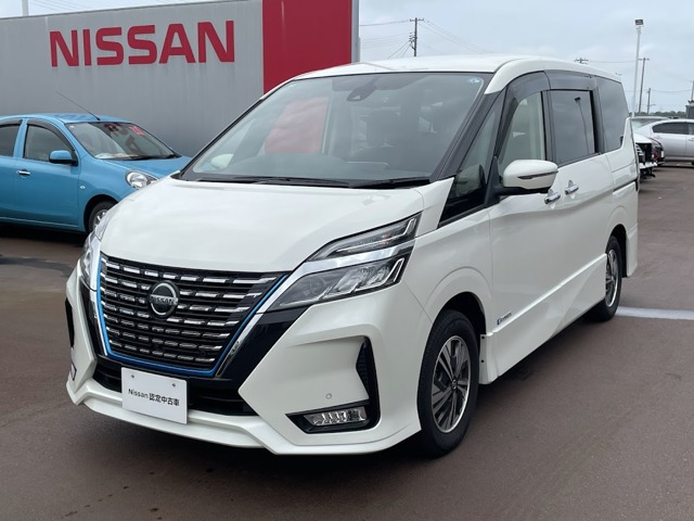 セレナ1.2 e-POWER ハイウェイスターV