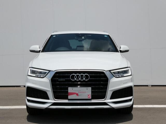 Q32.0 TFSI クワトロ 180PS Sラインパッケージ 4WD