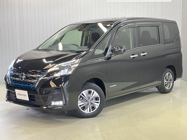 セレナ1.2 e-POWER XV