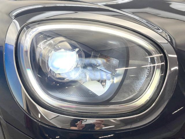 ��LED�w�b�h���C�g:��ԑ��s�����ǍD�Ȏ��E���m�ۂ����S���ĉ^�]�ł��鍂�P�xLED�w�b�h���C�g�𑕔�!�_�����x�������A����d�͂��}�����Ă��܂��B