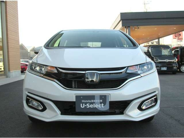 フィット1.3 13G L ホンダセンシング 4WD
