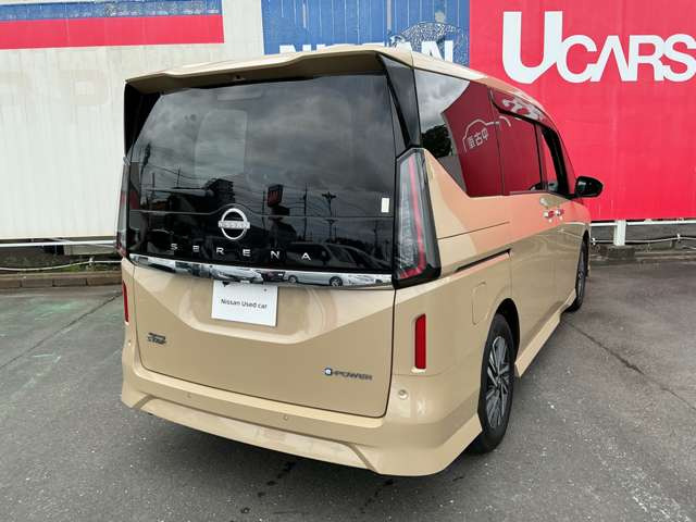 セレナ1.4 e-POWER ハイウェイスターV