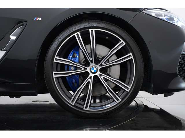����6�C���G���W���̌y���ȑ���ƒ������h���C�u�����K�ɂ��Ȃ��㎿��������A����g�����烏�C���f�B���O�܂ŗD��ɂ��Ȃ���L�����N�^�[�����͂ł��B