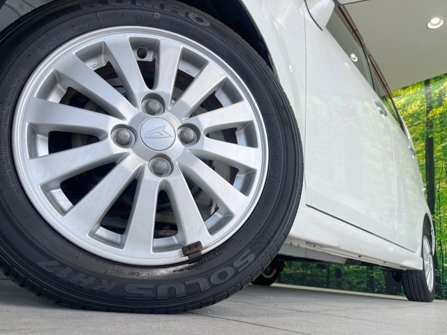 �y����14�C���`�A���~�z�C�[���z�O�ςɃ}�b�`���������A���~�z�C�[���𑕒����Ă���܂��B�e��ЊO�A���~�z�C�[����A�X�^�b�h���X�^�C�����戵�����Ă���܂��B���񂲑��k����������