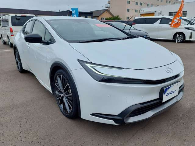 プリウス2.0 G E-Four 4WD