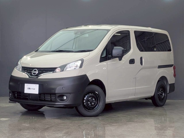 NV200バネット1.6 16X-2R アウトドア ブラック エディション