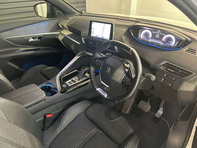 5008GT ブルーHDi ディーゼル