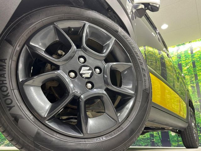 �y����16�C���`�A���~�z�C�[���z�O�ςɃ}�b�`���������A���~�z�C�[���𑕒����Ă���܂��B�e��ЊO�A���~�z�C�[����A�X�^�b�h���X�^�C�����戵�����Ă���܂��B���񂲑��k����������