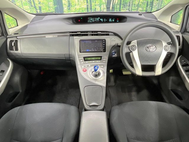 プリウス1.8 L
