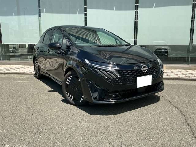 ノートオーラ1.2 G FOUR レザーエディション 4WD