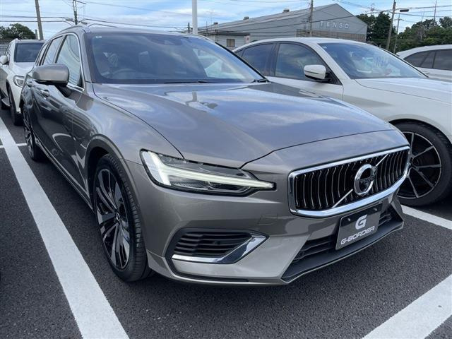 V60リチャージ PHEV T6 AWD インスクリプション 4WD