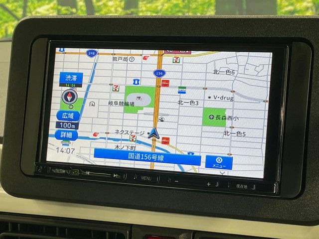 【ナビゲーション】使いやすいナビで目的地までしっかり案内してくれます。各種オーディオ再生機能も充実しており、お車の運転がさらに楽しくなります!!