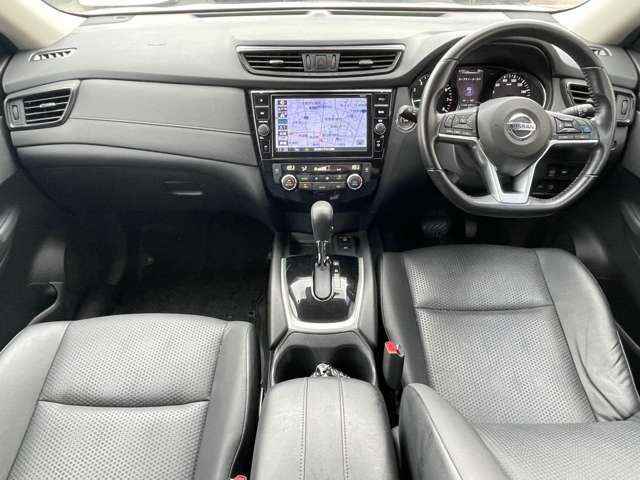 エクストレイル2.0 20Xi