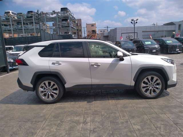RAV4
