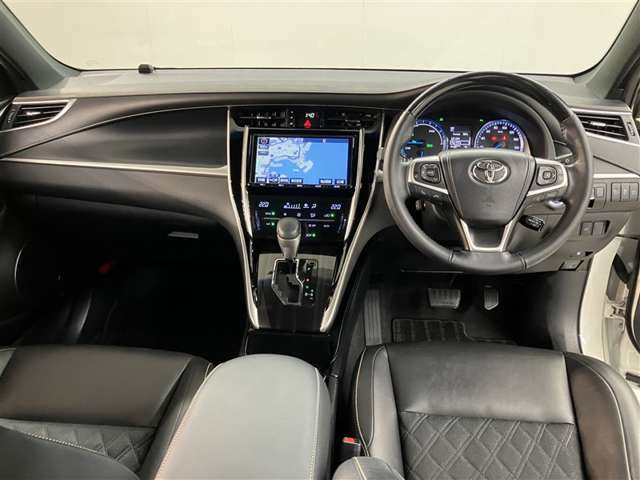 ハリアー2.5 ハイブリッド E-Four プレミアム 4WD