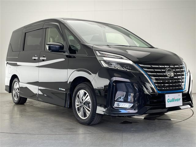 セレナ1.2 e-POWER ハイウェイスターV