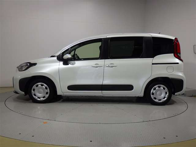 シエンタ1.5 G ウェルキャブ 車いす仕様車タイプIIIショートスロープ助手席側セカンドシート付