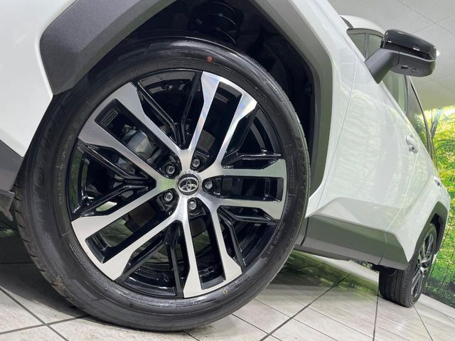 �y����20�C���`�A���~�z�C�[���z�O�ςɃ}�b�`���������A���~�z�C�[���𑕒����Ă���܂��B�e��ЊO�A���~�z�C�[����A�X�^�b�h���X�^�C�����戵�����Ă���܂��B���񂲑��k����������