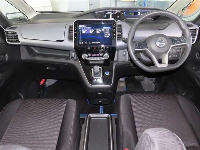 セレナ1.2 e-POWER ハイウェイスターV
